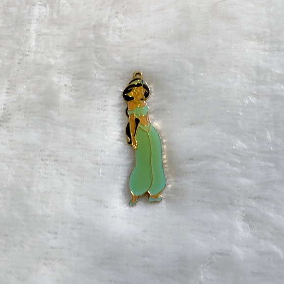 Disney’s Aladdin Gold Enamel Jasmine Pendant - Picture 2 of 5
